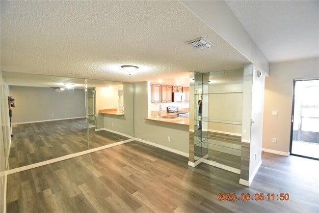 Building Photo - 5125 Puritan Cir