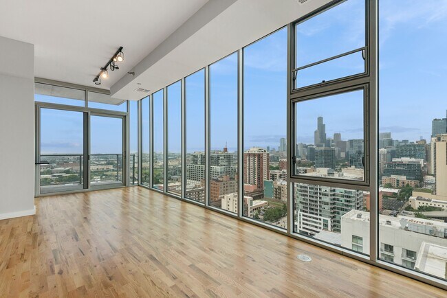 Building Photo - 1720 S Michigan Ave