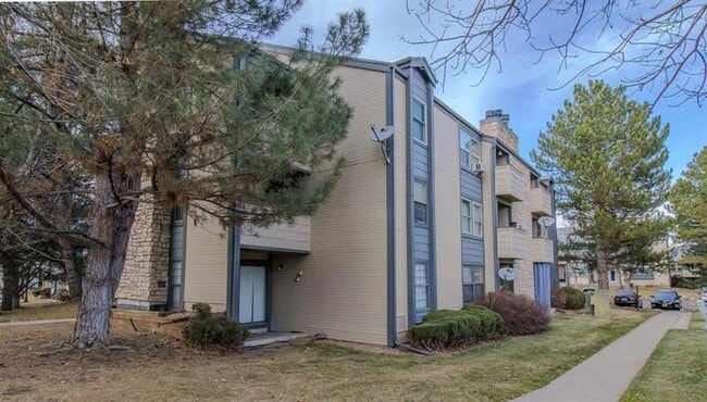 Building Photo - 16103 E Alaska Pl