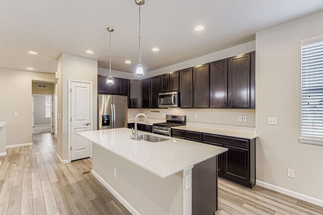 Building Photo - Don't wait! Beautiful 2 Bedroom 2 Bathroom...