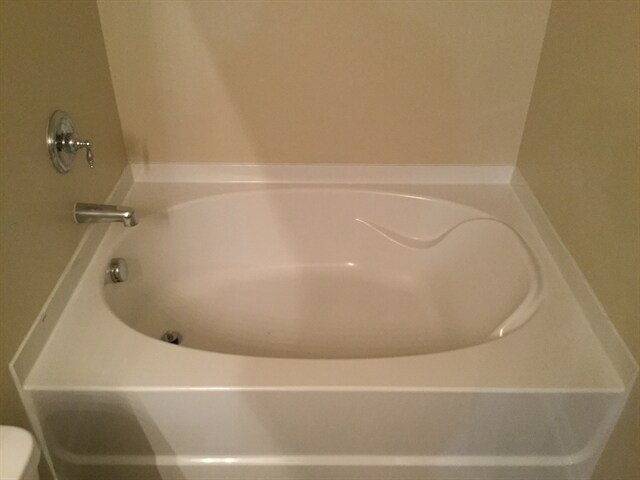 Building Photo - 941 Garrison Rd