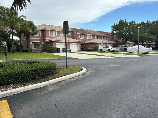 Building Photo - 7001 SW 164th Ct