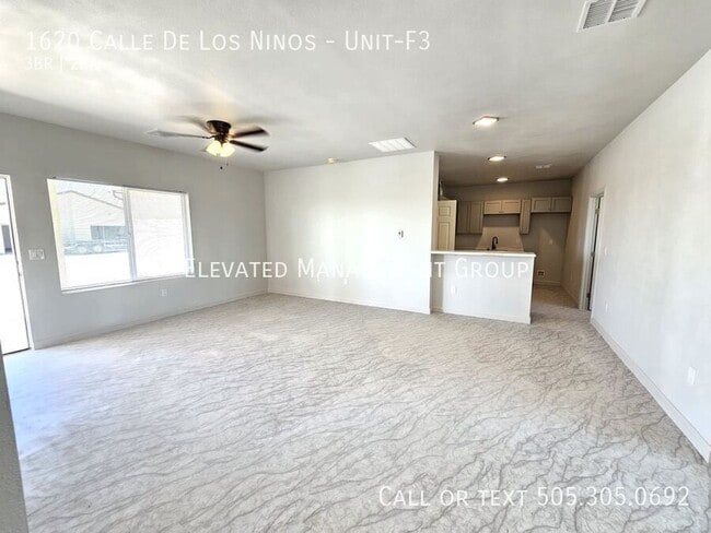 Building Photo - 1620 Calle de los Ninos Ave