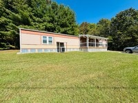 Building Photo - 4098 Pandapas Pond Rd