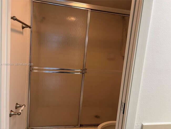 Building Photo - 2662 SE 19th Ct