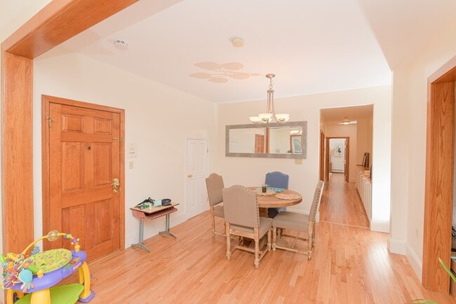 Building Photo - 315 St Paul St