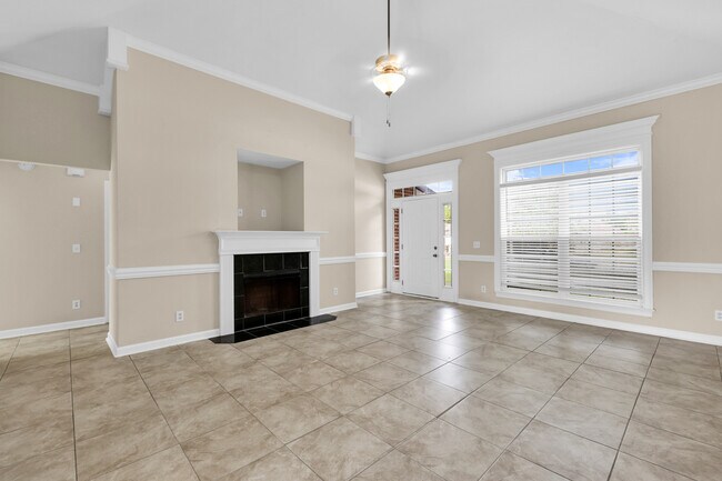 Building Photo - 4 Expedition Way