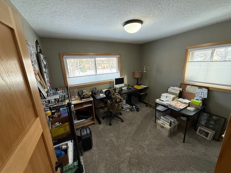 Building Photo - 3118 31st St S