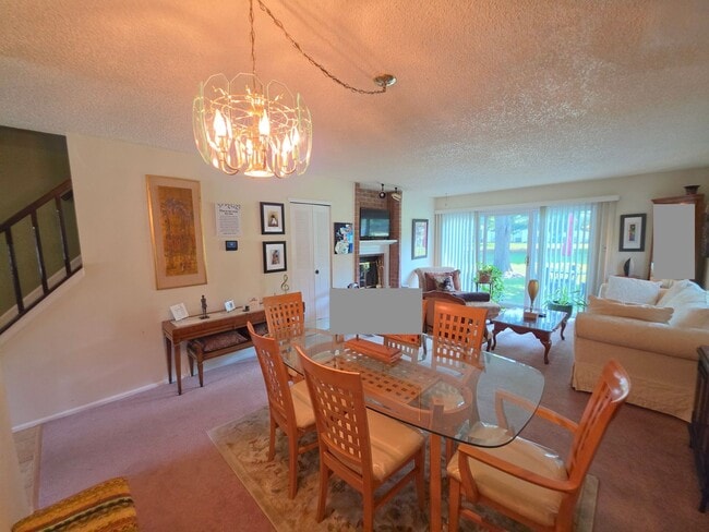 Building Photo - 120 Pear Tree Ln