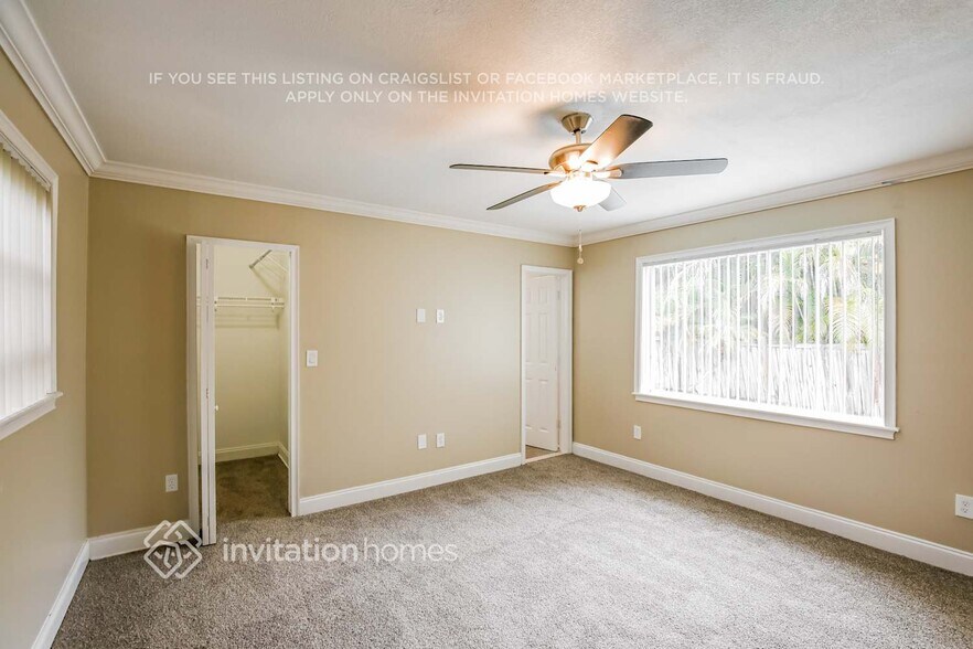 Building Photo - 2150 SW 65th Ave