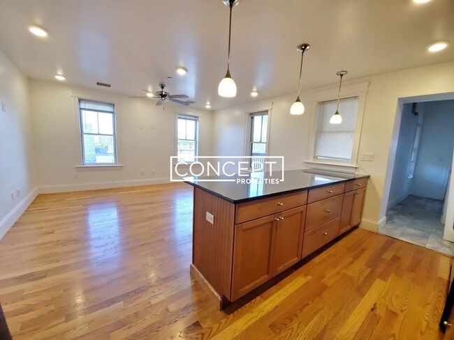 Building Photo - 6 Westminster Ave