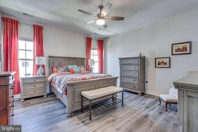 Building Photo - 2705 Evansgreen Dr