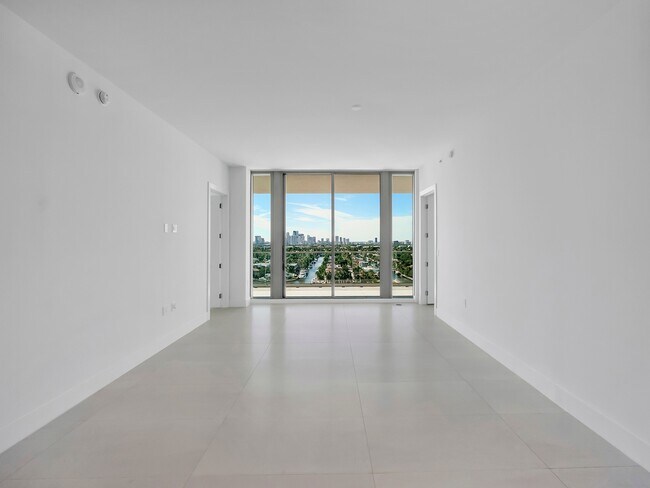 Building Photo - 153 Seabreeze Blvd