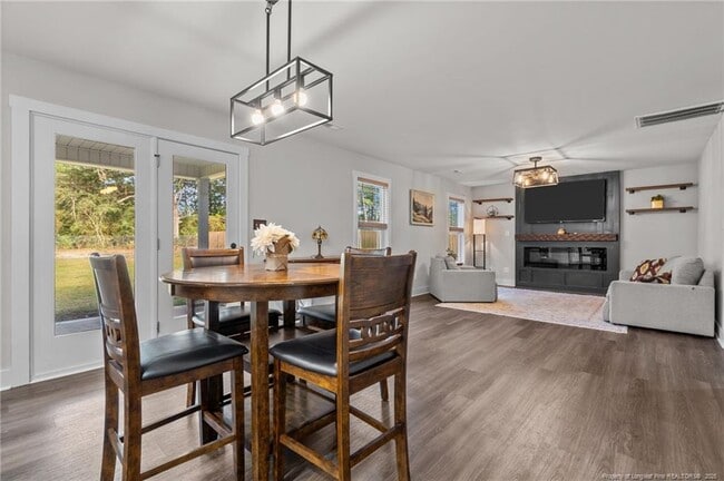 Building Photo - 247 N Horace Walters Rd