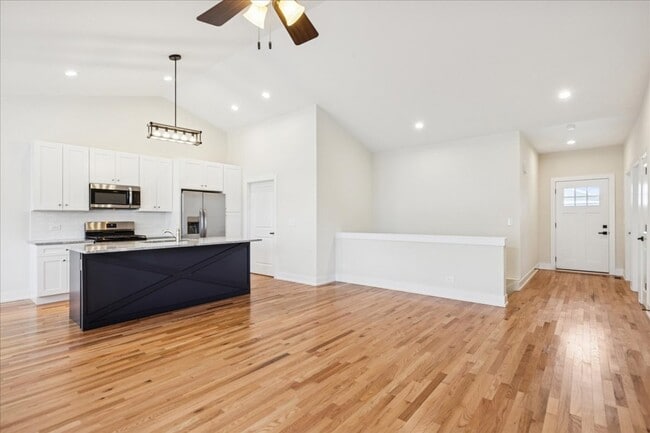 Building Photo - 935 Partridge Cir