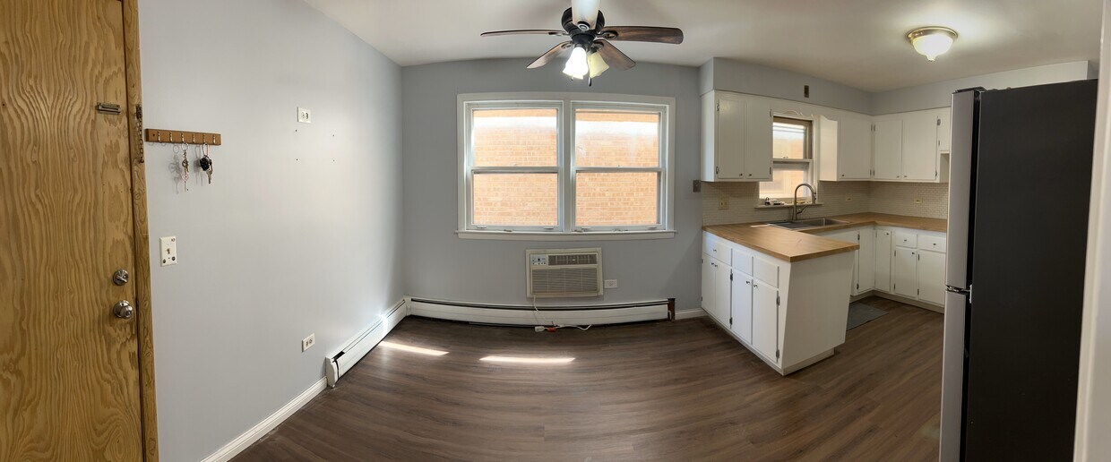 Building Photo - 2017 N 72nd Ct