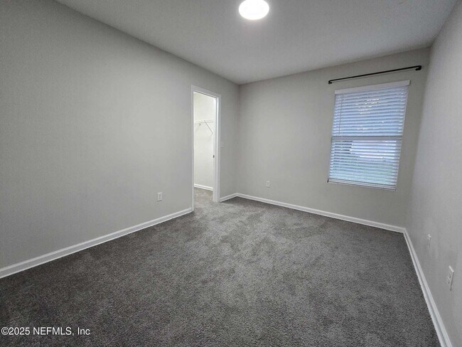 Building Photo - 9124 Adams Ave