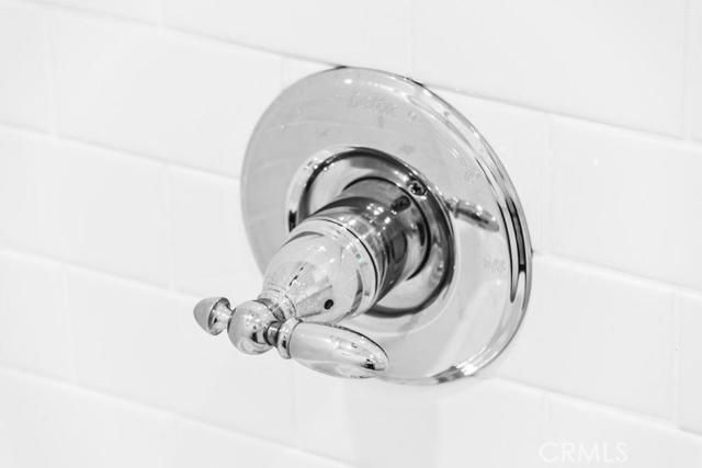 Building Photo - 555 N Olive St