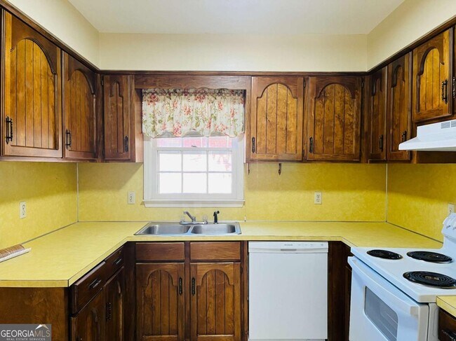 Building Photo - 207 Harwell Ave