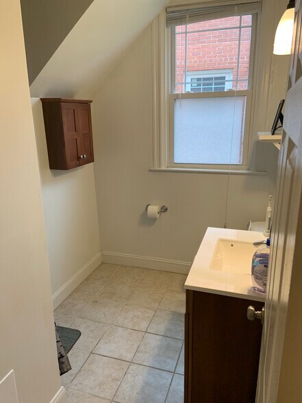 Building Photo - 1210 Delafield Pl NW