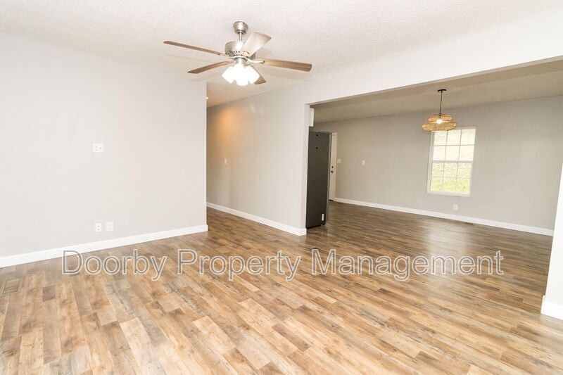 Building Photo - 3629 Thrushwood Dr