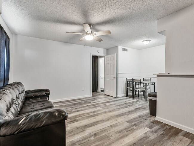 Building Photo - 9464 US-180