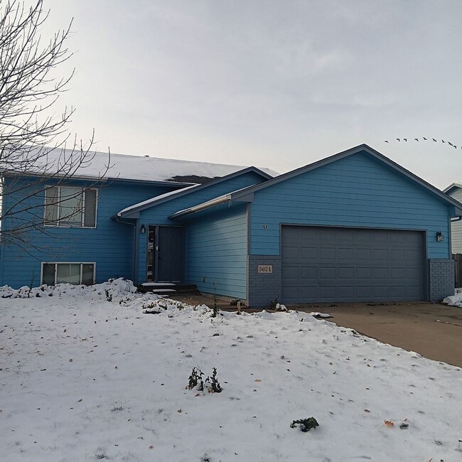 Primary Photo - 5624 S Mandy Ave