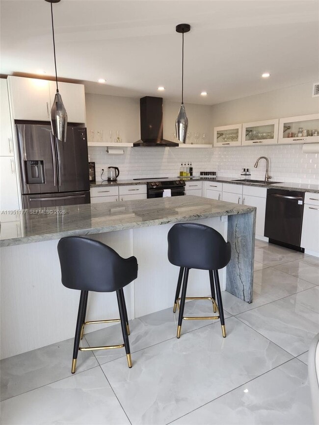 Building Photo - 1075 92nd St