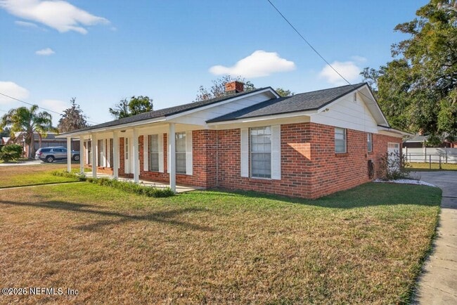 Building Photo - 2766 Greenridge Rd