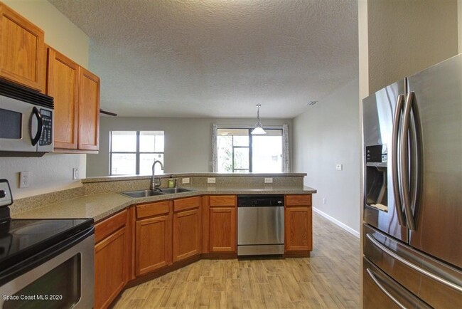 Building Photo - 1233 Bolle Cir