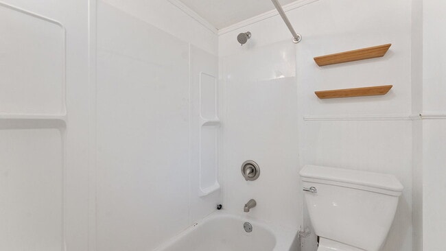 Building Photo - Super Cute One bedroom - Arts and Crafts s...