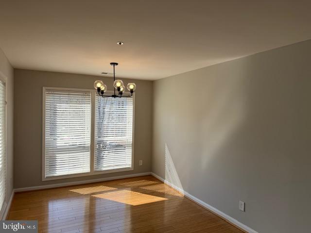 Building Photo - 3175 Summit Square Dr