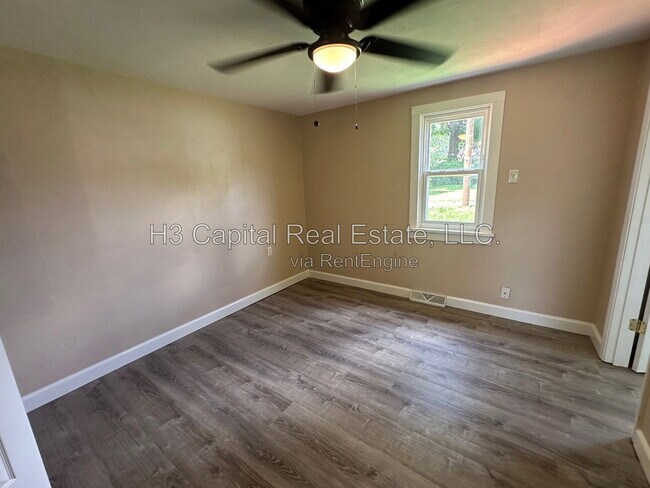 Building Photo - 435 N 38th St