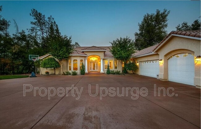 Building Photo - 13497 Tierra Heights Rd