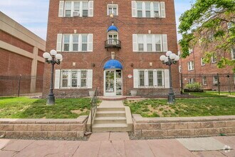 Building Photo - $1,500.00 - 1 Bed, 1 Bath, Condo in Denver...