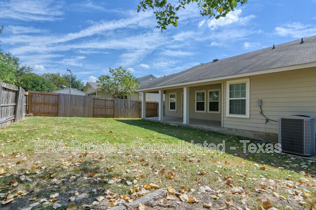 Building Photo - 130 Carmel Dr