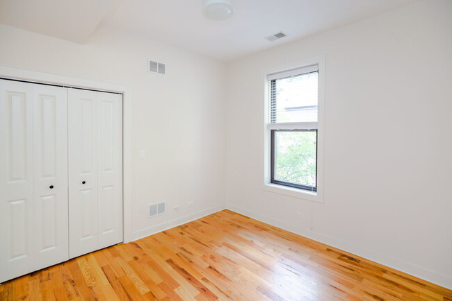 Building Photo - 1716 N North Park Avenue