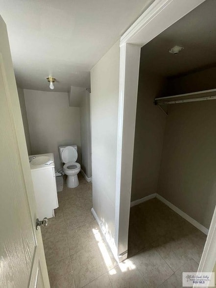 Building Photo - 521 N 9th St