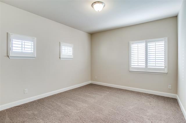 Building Photo - 631 Creekway Dr