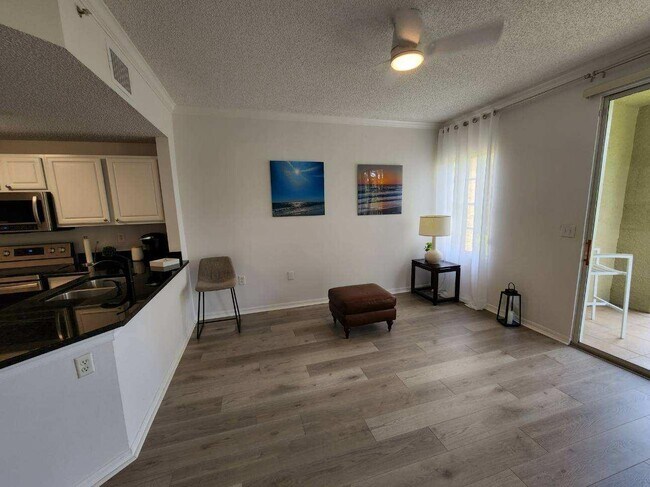 Building Photo - 5551 Bentgrass Dr