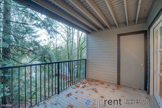 Building Photo - 2 br, 2 bath Condo - 8006 146th Avenue Nor...