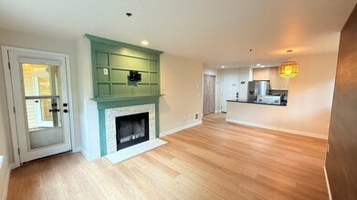 Building Photo - Mercer Park