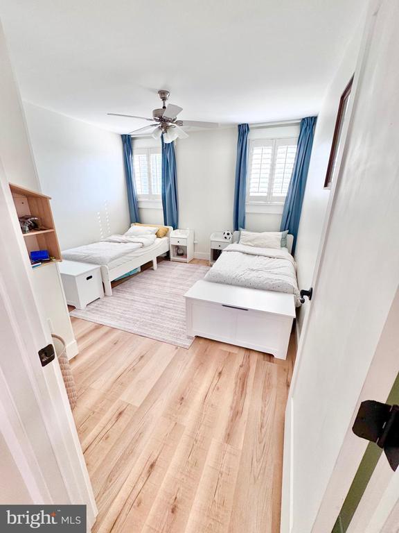 Building Photo - 15 River Oak Dr