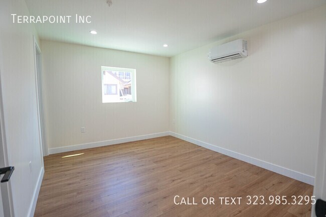 Building Photo - 1034 Westmoreland Ave
