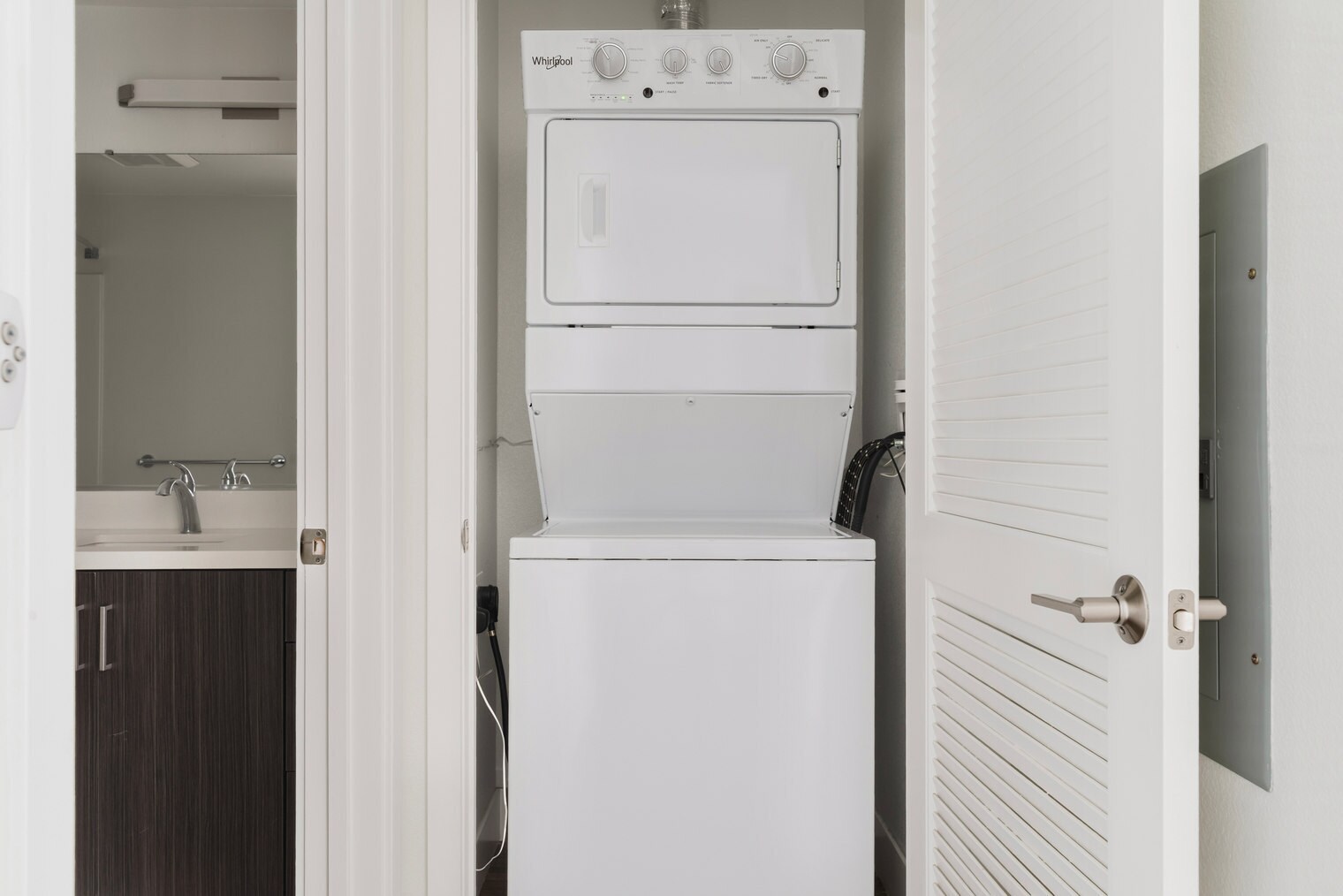 Building Photo - 3889 Artist Walk Common