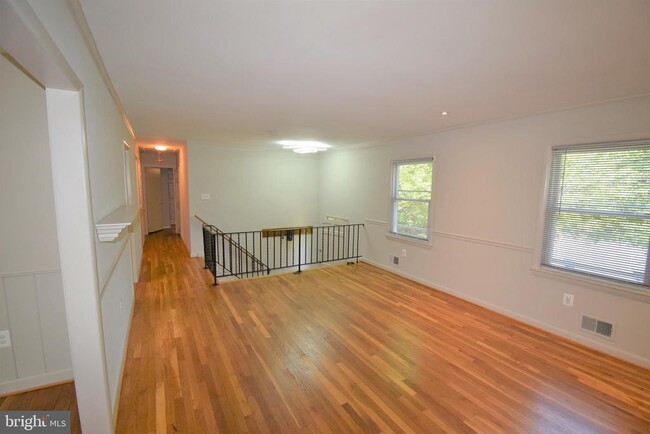 Building Photo - 4517 Kerrybrooke Dr