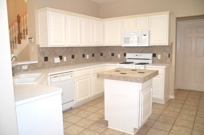 Building Photo - 8510 Green Ash Dr