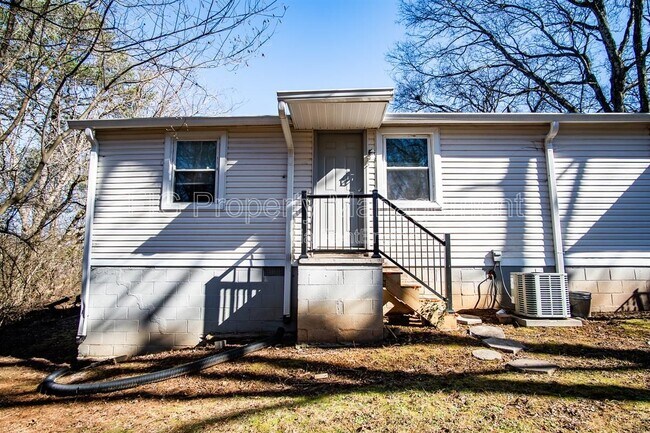 Building Photo - 3715 Sisk Rd NW