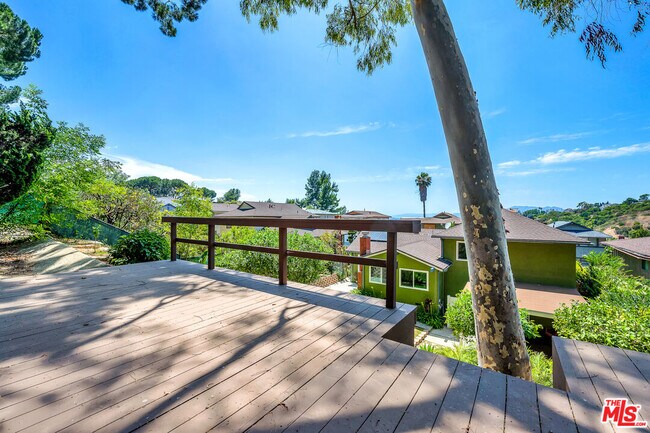 Building Photo - 4076 Tropico Way