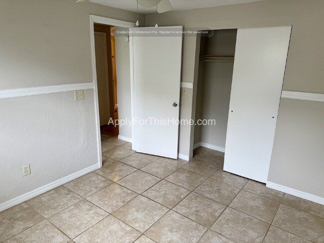 Building Photo - Single Family Home on Cul-De-Sac